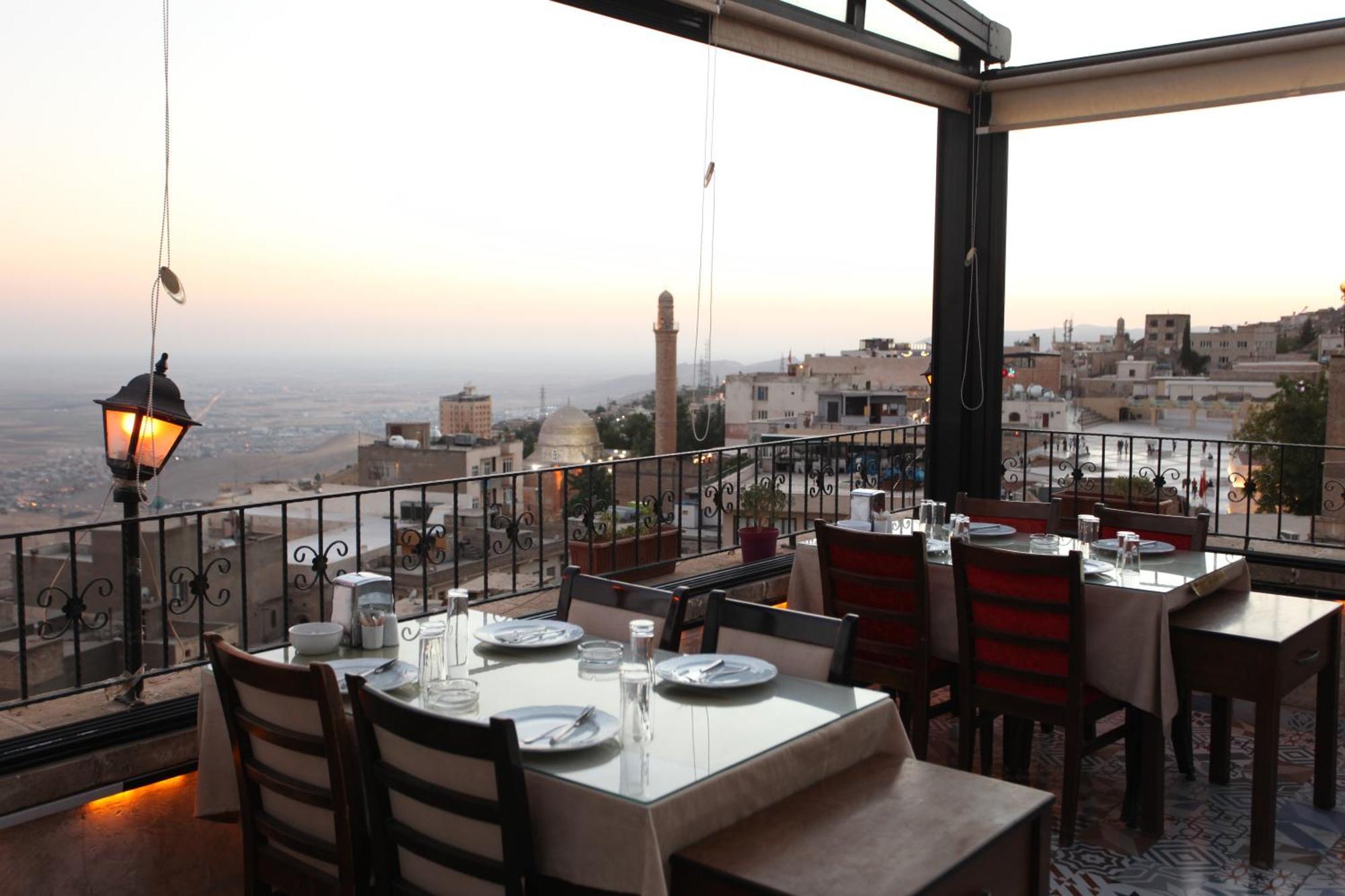 Tughan Hotel Mardin Exterior photo